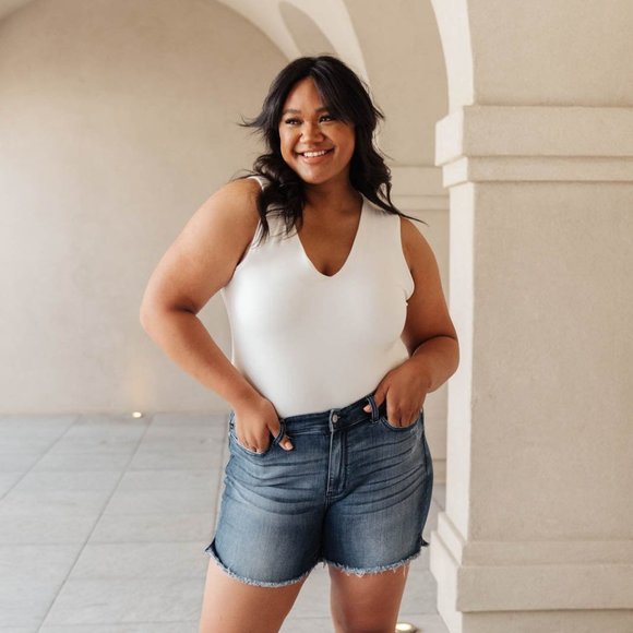 Judy Blue Denim Cutoff Shorts - Picture 9 of 11